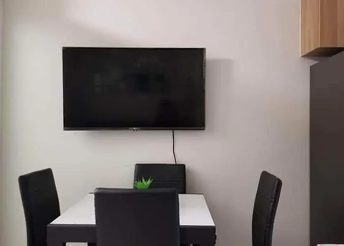 Modern Elegant Makati 1-br * Manila