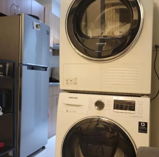 Modern Elegant Makati 1-br