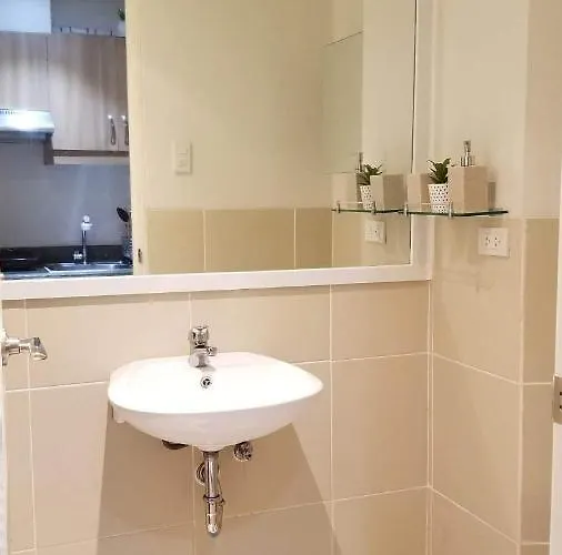 Modern Elegant Makati 1-br Aparthotel Manila